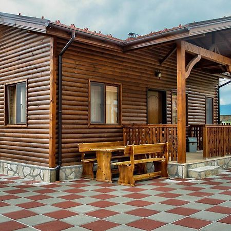 Yoneda Houses サパレヴァ・バニャ 部屋 写真